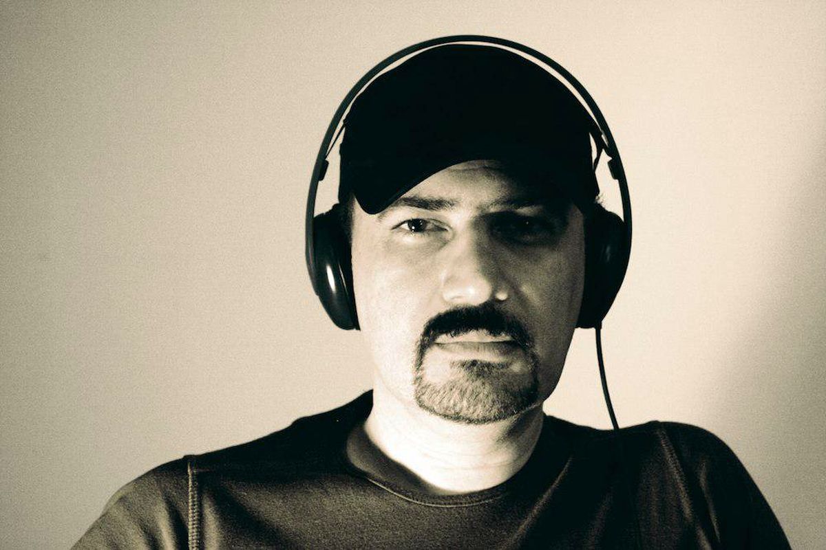 مهرداد اسکویی