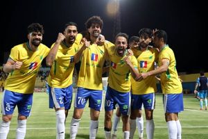 قرارداد سه بازیکن تیم صنعت‌نفت آبادان تمدید شد