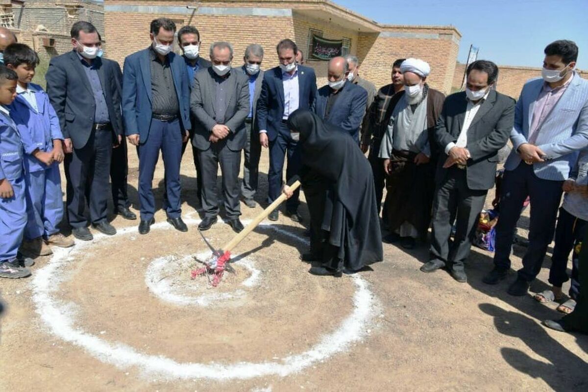 عملیات احداث مدرسه قمر بنی‌هاشم درجعفرآباد قم