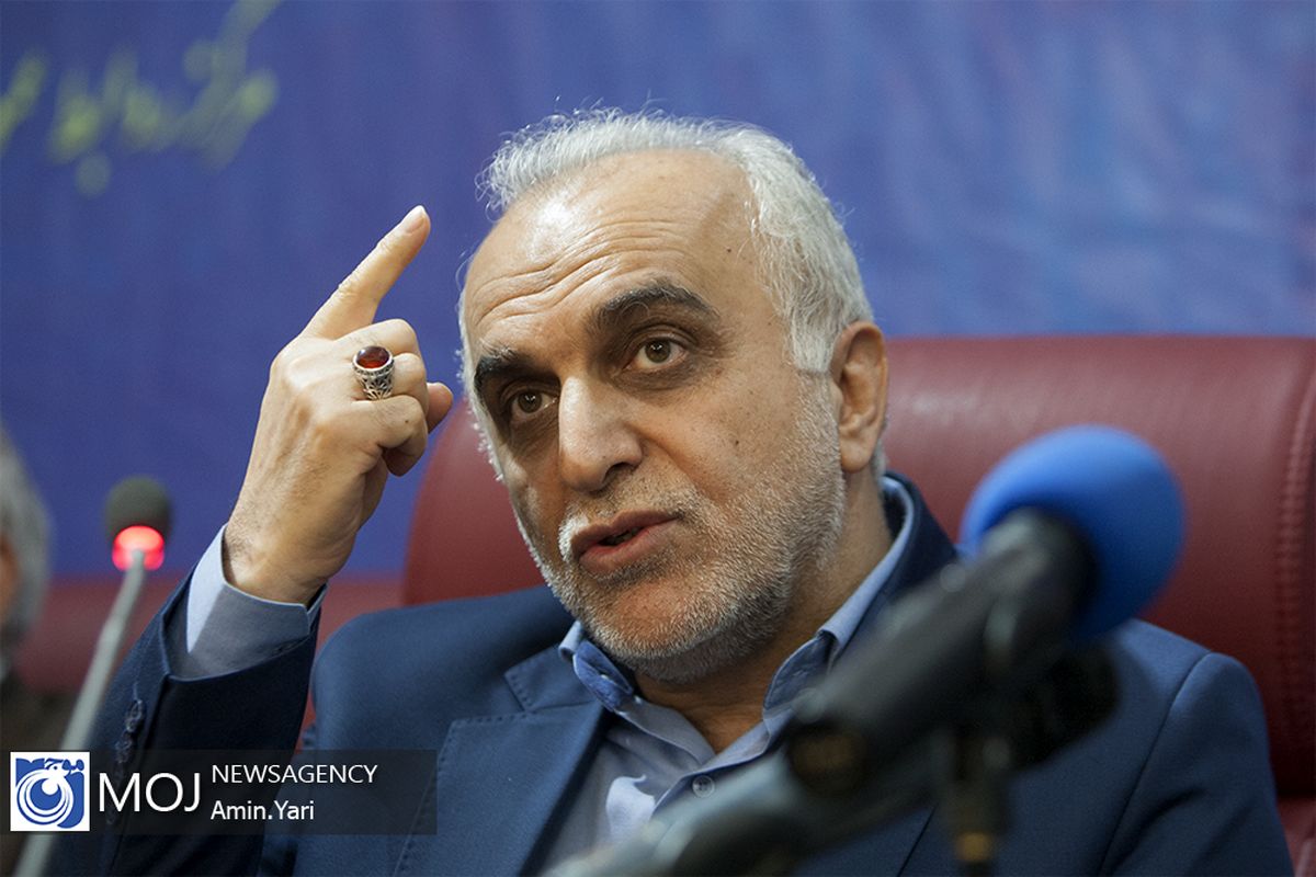 بزرگداشت هفته دفاع مقدس در وزارت اقتصاد / فرهاد دژپسند وزیر اقتصاد