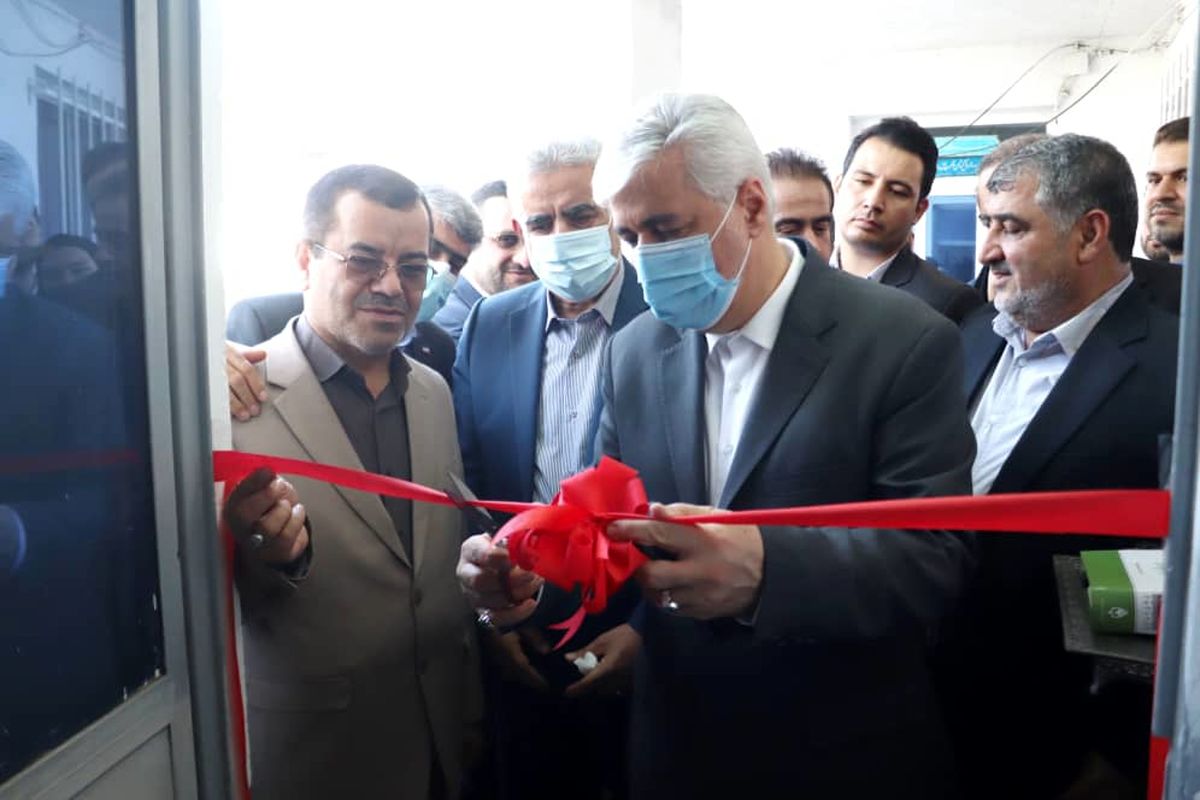 وزیر ورزش و جوانان