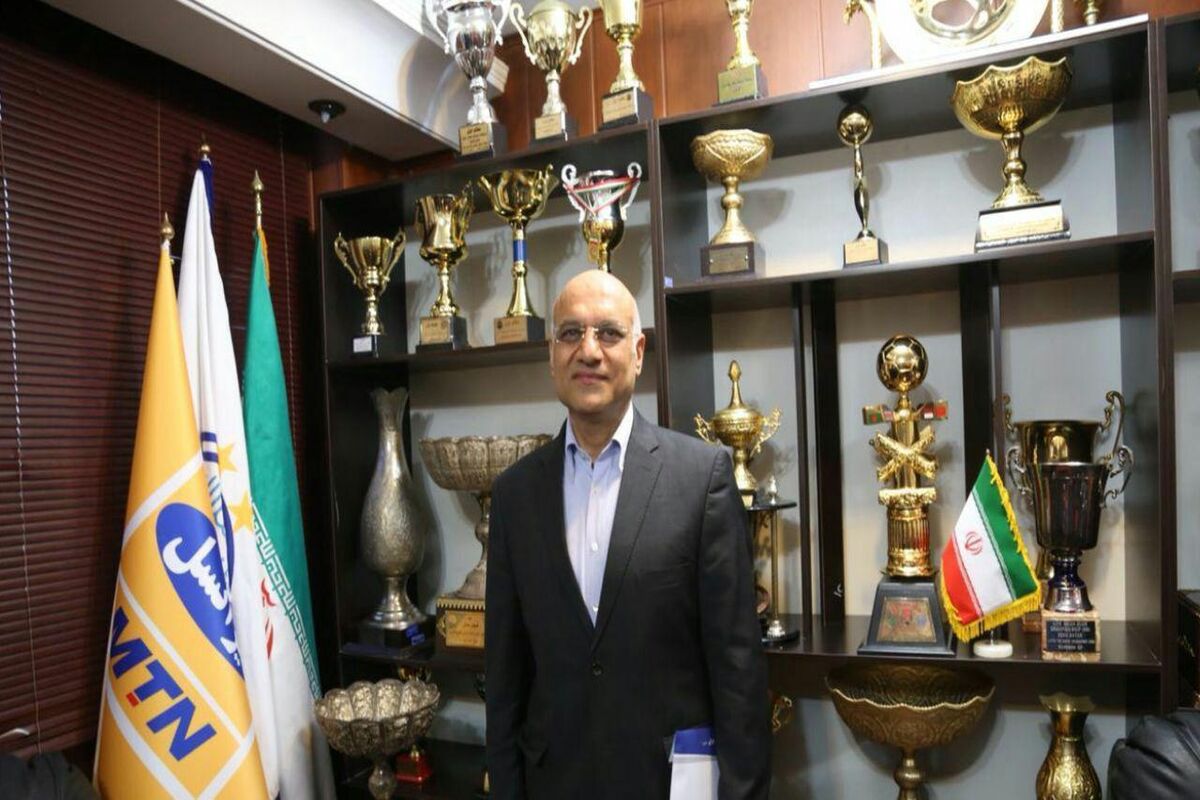 امیر حسین فتحی1