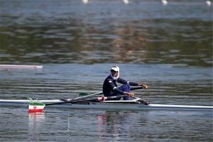 دریاچه شهربازی کرمانشاه بزرگ‌ترین مکان تمرین قایقرانان کرمانشاه است/شهرداری تدبیر لازم را انجام دهد