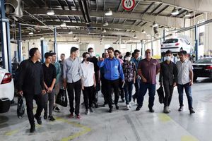 رشته خدمات پس از فروش خودروهای سبک در ایساکو در مقطع هنرستان آغاز به کار کرد