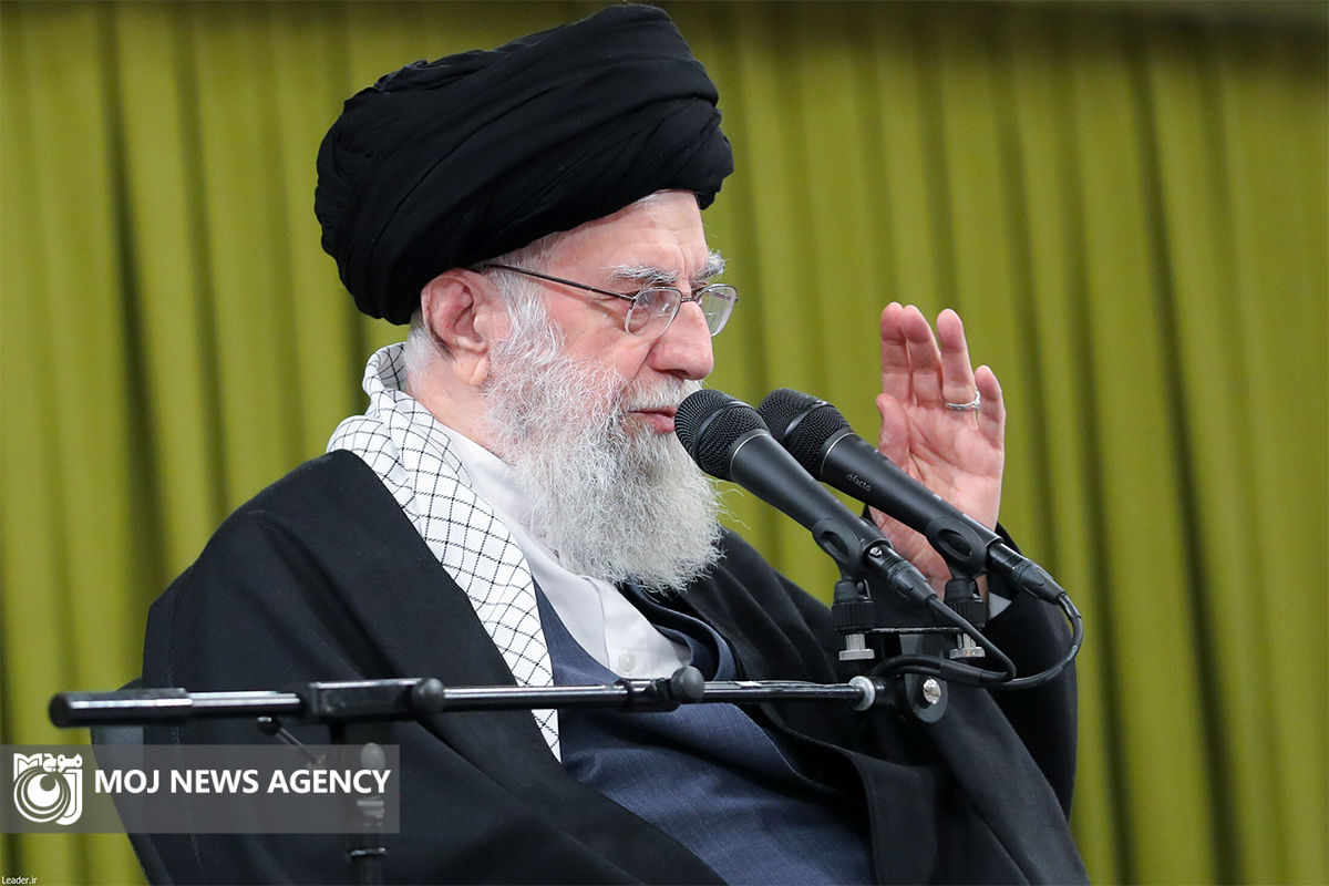 دیدار مسئولان نظام و سفرای کشورهای اسلامی با رهبر انقلاب