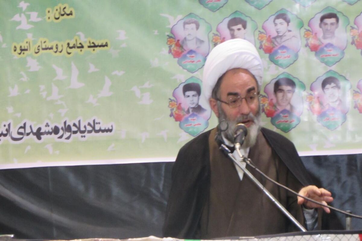 نماینده ولی فقیه در گیلان در یادواره شهدای روستای انبوه رودبار