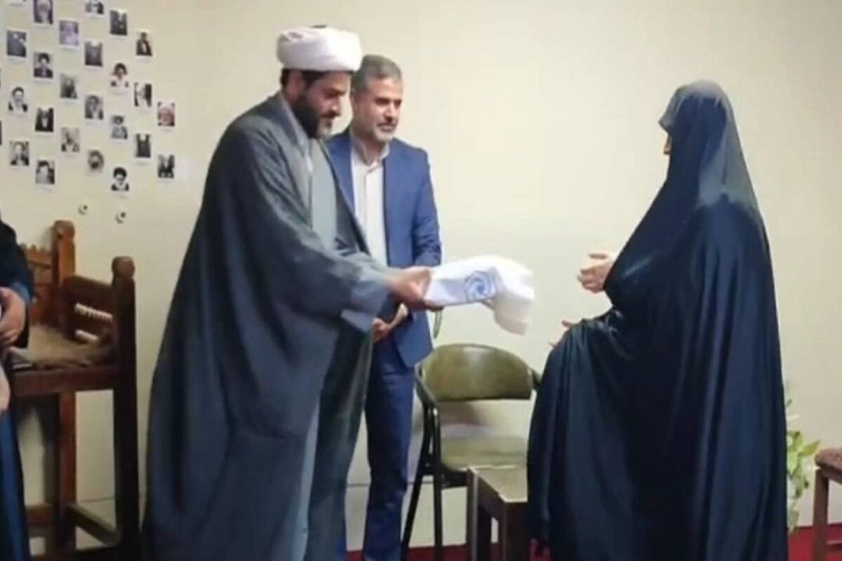تجلیل از نخبگان حوزه‌های علمیه خواهران مازندران