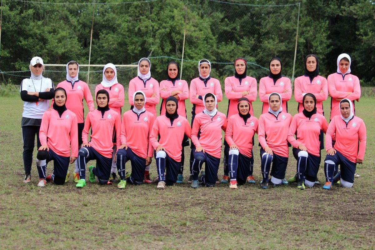 تیم فوتبال بانوان+ ملوان