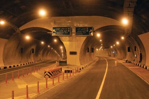 امشب هر دو مسیر تونل نیایش مسدود است