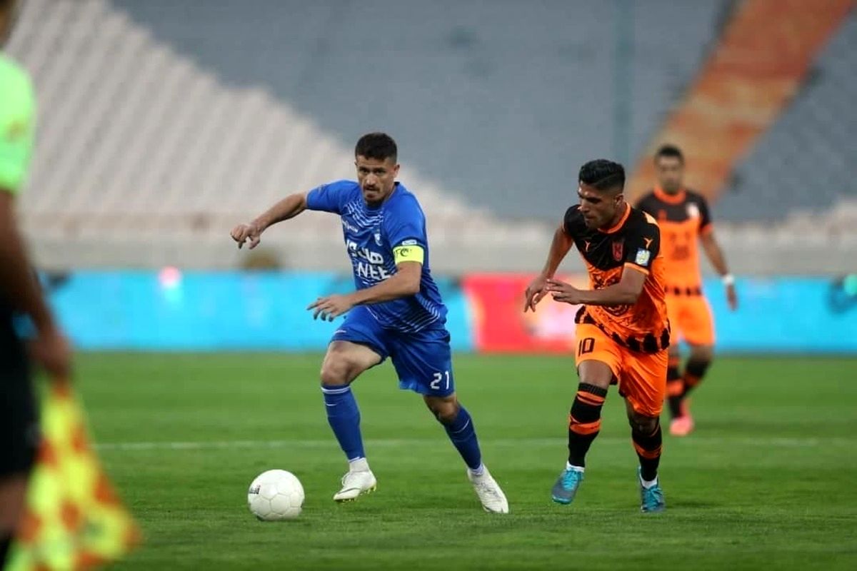 استقلال و مس