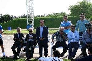 حضور سرپرست استقلال در تمرین این تیم + عکس