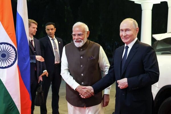 روسیه و هند بر حل دیپلمارتیک  موضوع هسته‌ای ایران تاکید کردند