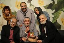 رضا رویگری ۷۵ ساله شد/جشن ساده و صمیمی برای بازیگر قدیمی