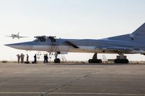 جنگنده های روس انبار مهمات داعش را منهدم کردند / روسیه استقرار بمب افکن های این کشور را در ایران تایید کرد