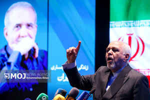 ملت ایران فریب مزدوران خارج‌نشین را نمی‌خورد