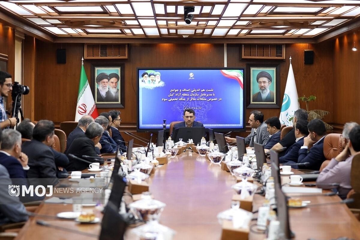 جلسه هم اندیشی فعالان اقتصادی کیش با مدیر عامل