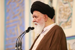 اقامه نماز عید قربان در حرم مطهر رضوی