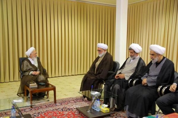 امیرالمؤمنین (ع) الگوی مدیریت، کشورداری، عدالت اجتماعی و وحدت است