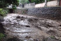 امدادرسانی به مناطق سیل زده بلده / عملیات آواربرداری ادامه دارد