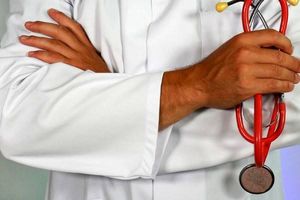 رشد تعرفه‌های پزشکی تا سقف ۳۵ درصد معادل دستمزد پزشکان نیست