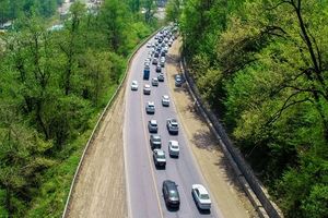ترافیک وسایل نقلیه در برخی از محورهای شمالی و پایتخت کشور