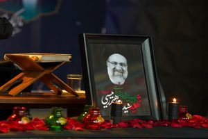 رئیس قوه قضاییه بر مزار شهید رئیسی حضور یافت + فیلم