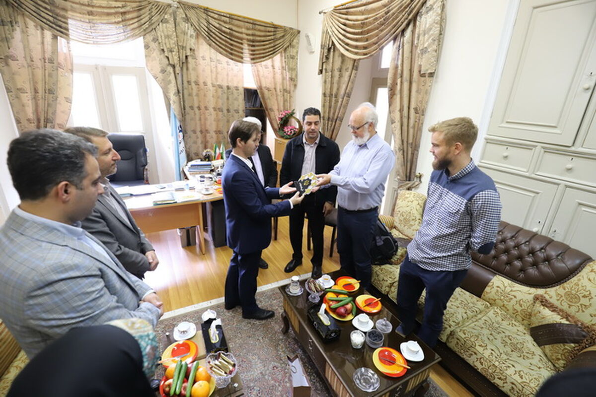 دیداراستاد دانشگاه   برگن نروژ  نروژ با رئیس شورای شهر رشت