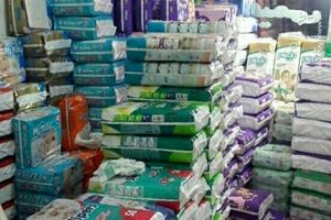 بیش از هزار کارتن پوشاک نوزاد احتکار شده در خمینی شهر کشف شد
