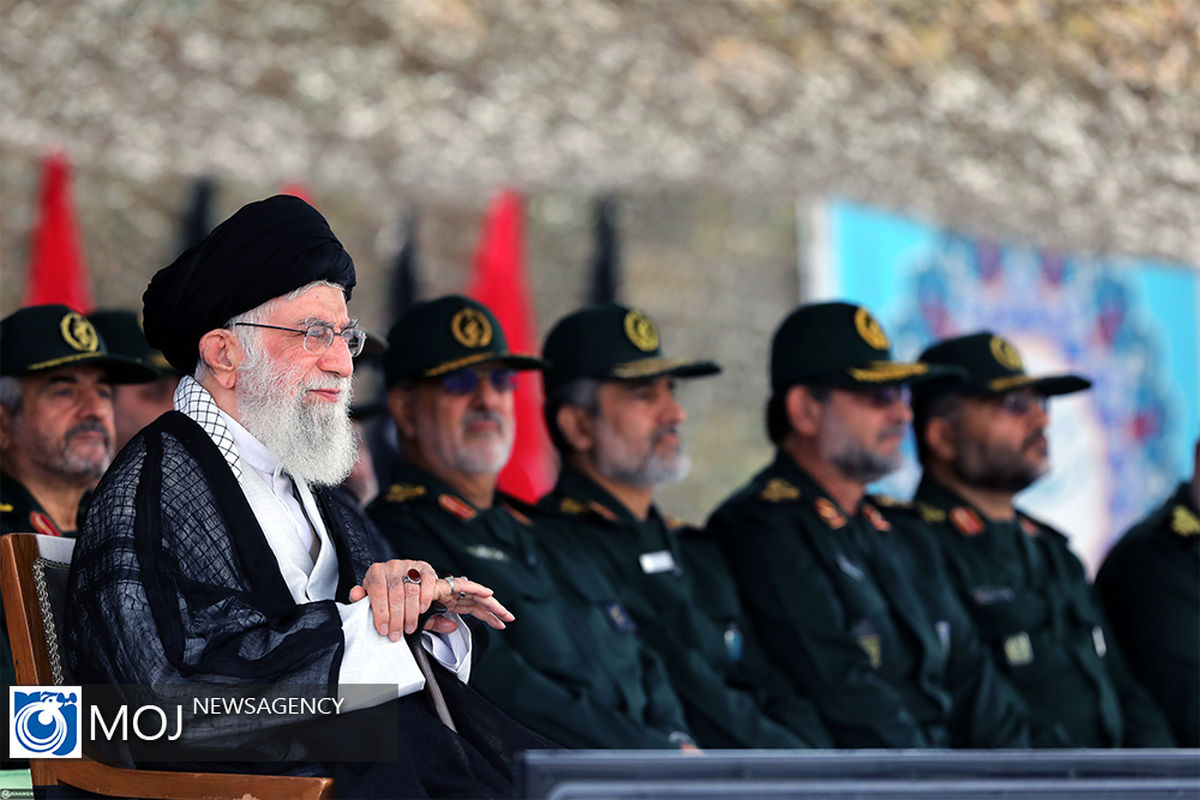 دانش‌آموختگی دانشجویان دانشگاه امام حسین (ع) با حضور فرمانده کل قوا