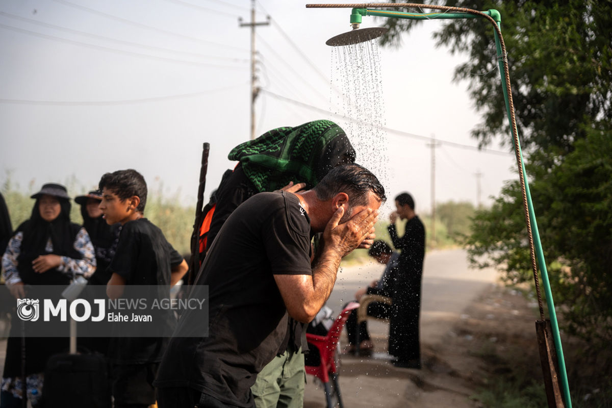 پیاده روی زائران اربعین از مسیر طریق العلما