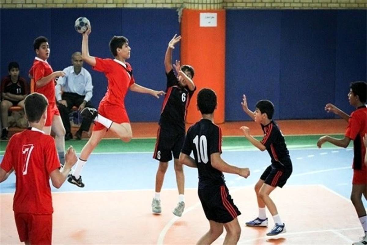 مسابقات ورزشی دانش آموزان