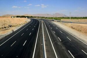 احداث بزرگراه جهرم ـ لار ـ بندرعباس در دست اجرا است