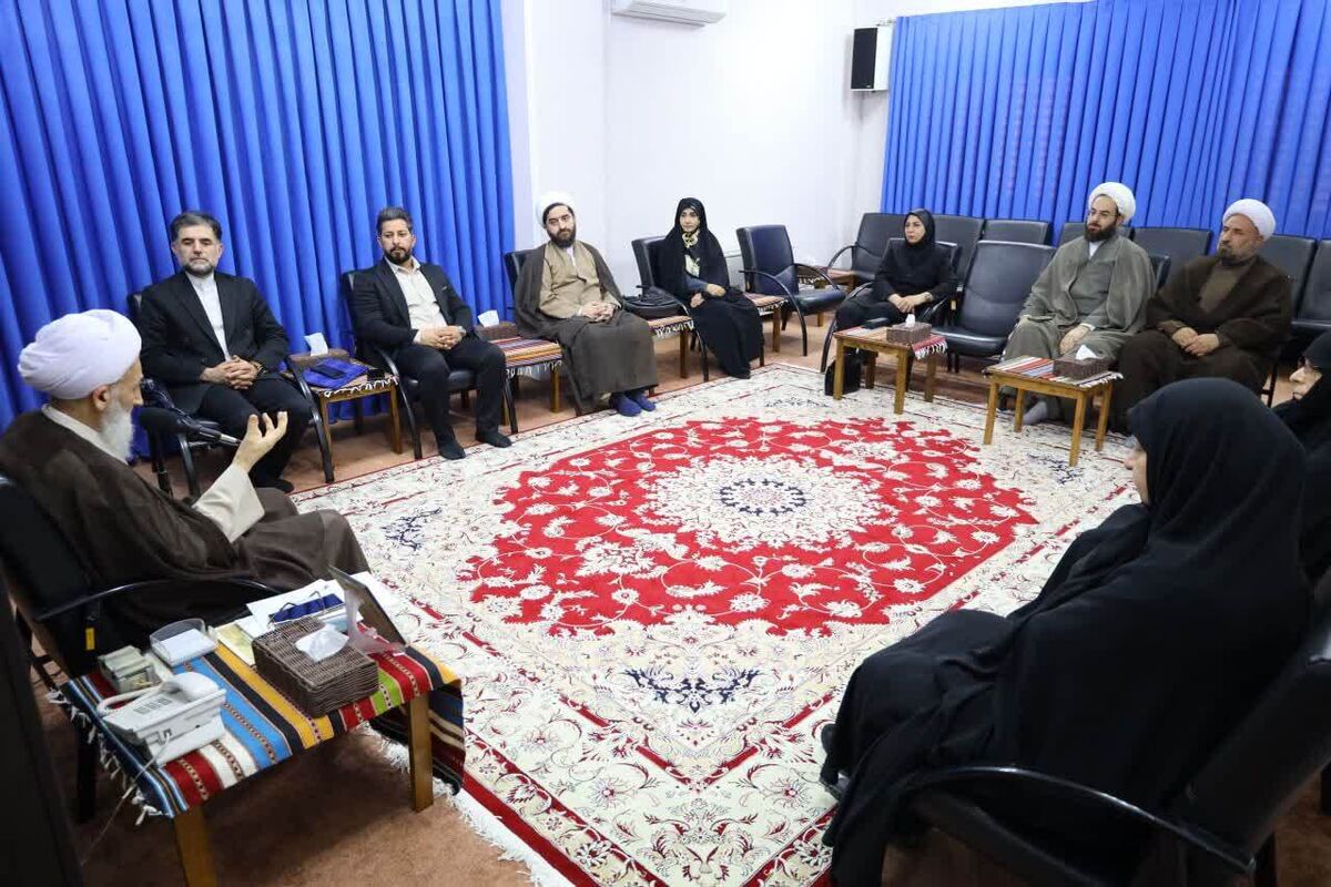 دیدار آیت الله لائینی با دبیرکل بنیاد بین‌المللی المللی تکریم ادیان