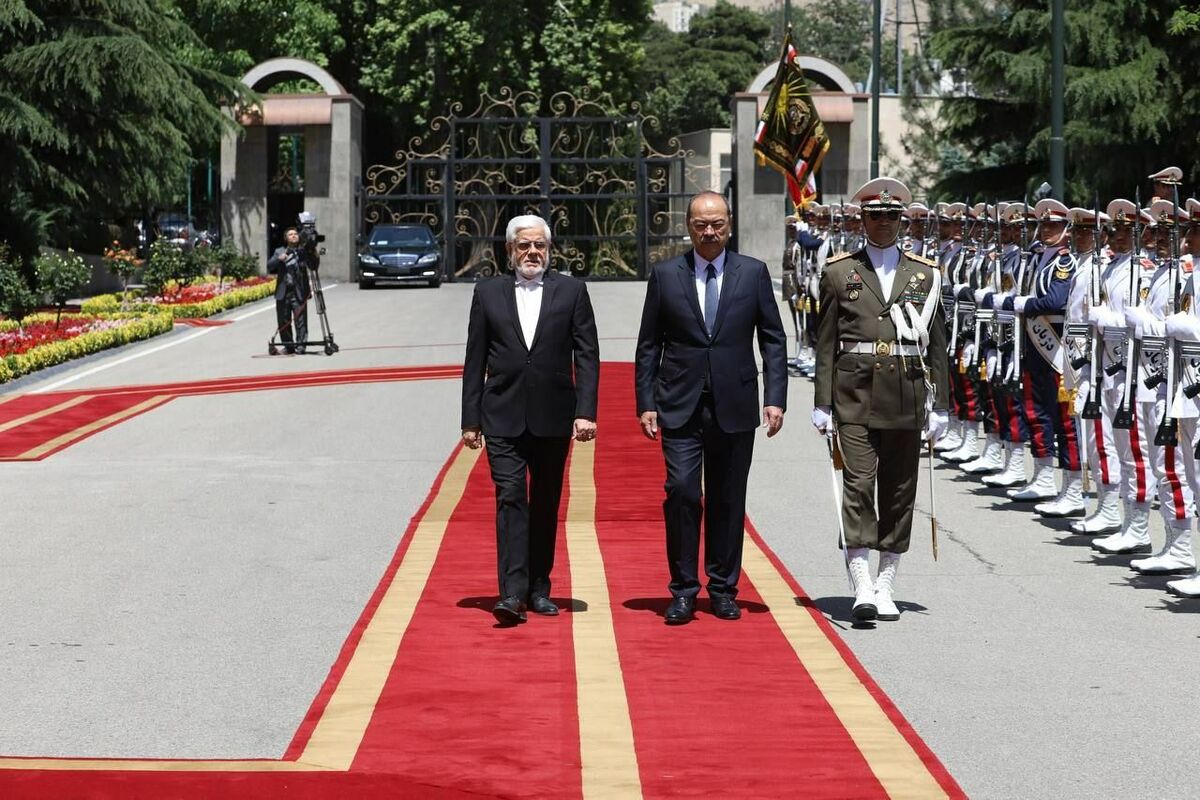 عارف