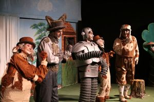 نمایش «ونوش و کوهستان» به مرکز تئاتر کانون پرورش فکری بازگشت