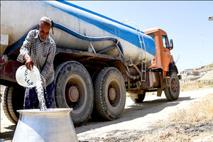 آبرسانی به ۳۲ روستای سبزوار با تانکر سیار 