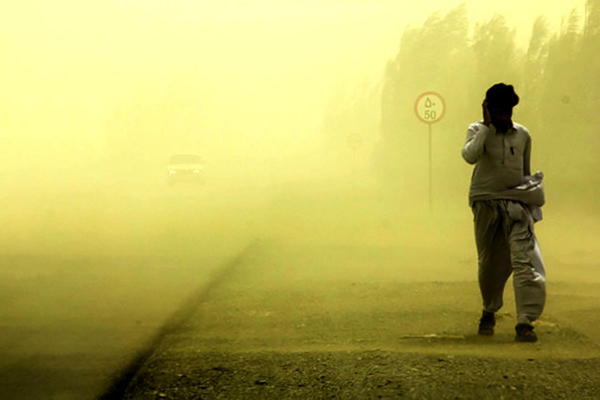 تندباد ۷۵ کیلومتر در  شهر تایباد