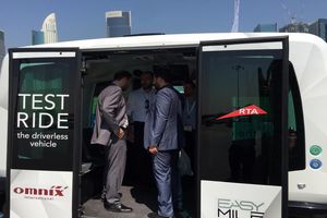 مینی‌بوس بدون راننده در دبی تردد آزمایشی دارند + تصاویر