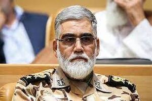 پرچم انقلاب با مردم زمین نمی‌ماند