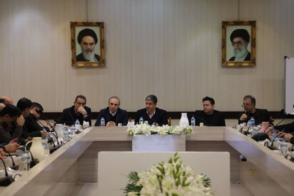 استاندار اردبیل. 
