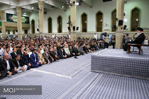 تحریم ها باید یکباره برداشته می‌شد / در هیچ حرفی نمی توان به امریکا اعتماد کرد