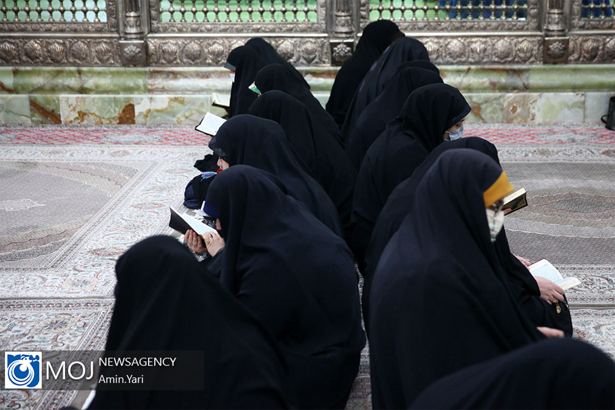 یوم الله ۱۲ بهمن در حرم بنیانگذار جمهوری اسلامی