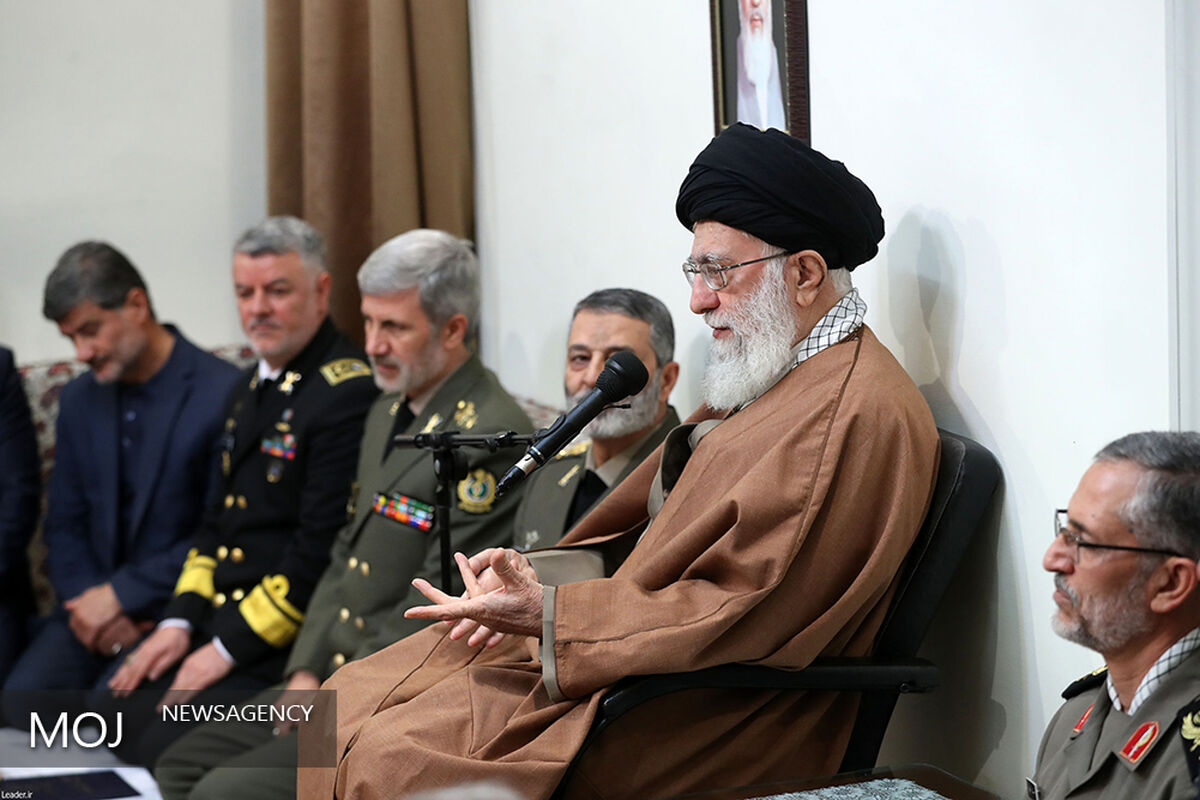 دیدار جمعی از فرماندهان ومسئولان نیروی دریایی ارتش
