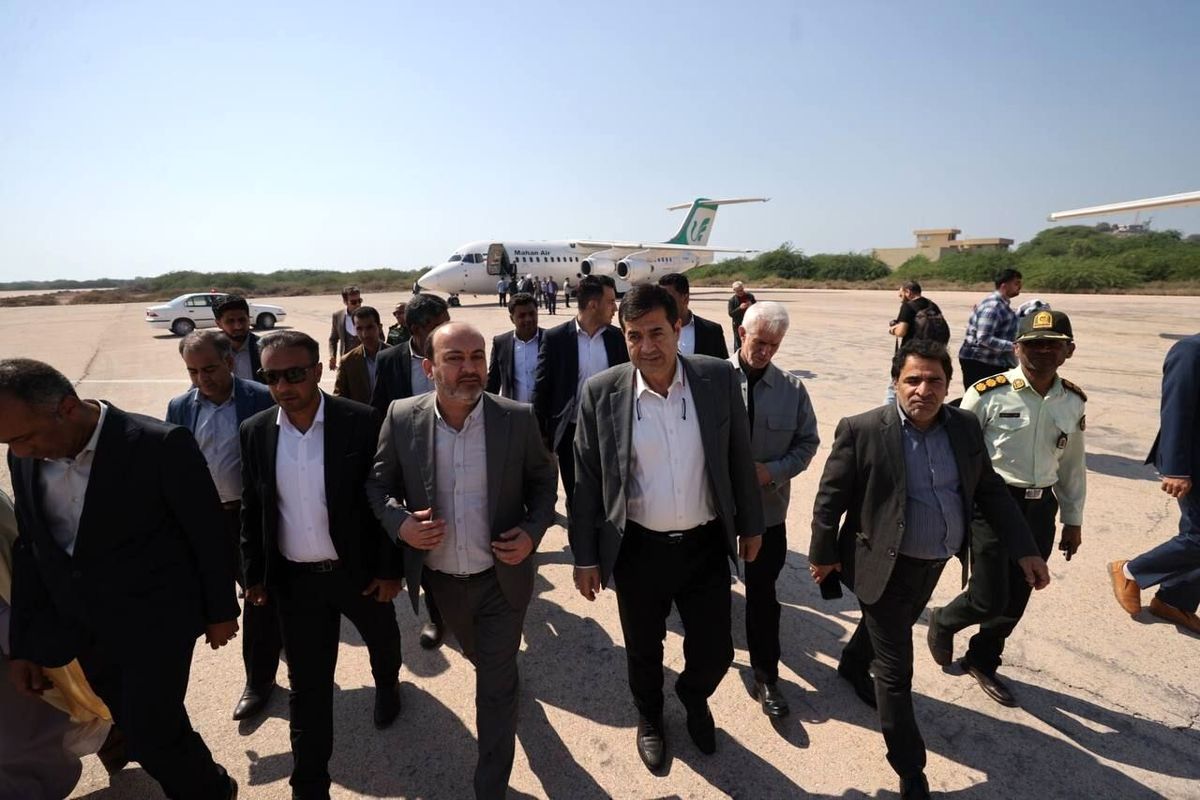 بازدید وزیر ورزش و جوانان از جزیره ابوموسی