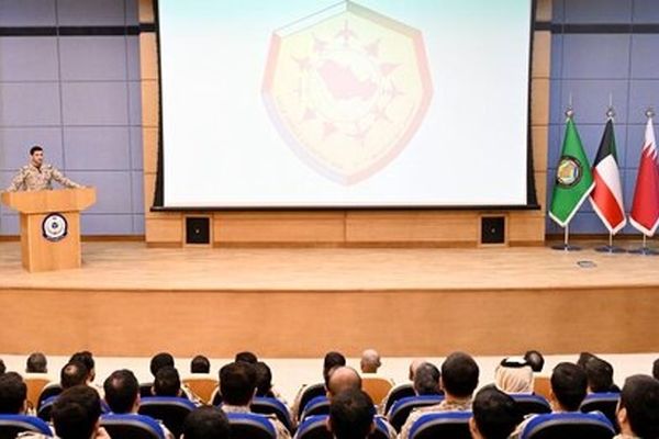 رزمایش کشورهای عرب حوزه خلیج فارس در عربستان آغاز شد