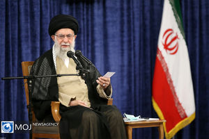 کسب رضای الهی و کار برای مردم باید اسم رمز دولت‌ها باشد