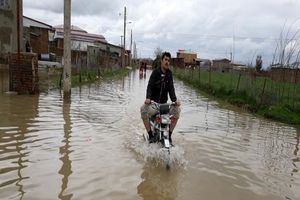 ارتفاع سیل در آق‎قلا نیم متر کاهش یافت