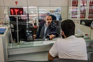 نظام بانکی رکوردار تلفات در میان مشاغل دولتی/  هیچ خبری از تزریق واکسن کرونا به کارمندان بانک نیست