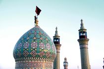 پرچم گنبد حضرت محمد هلال بن علی(ع) در آران و بیدگل تعویض شد