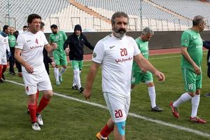 استقلال و پرسپولیس صدای رهبری‌فرد را درآوردند